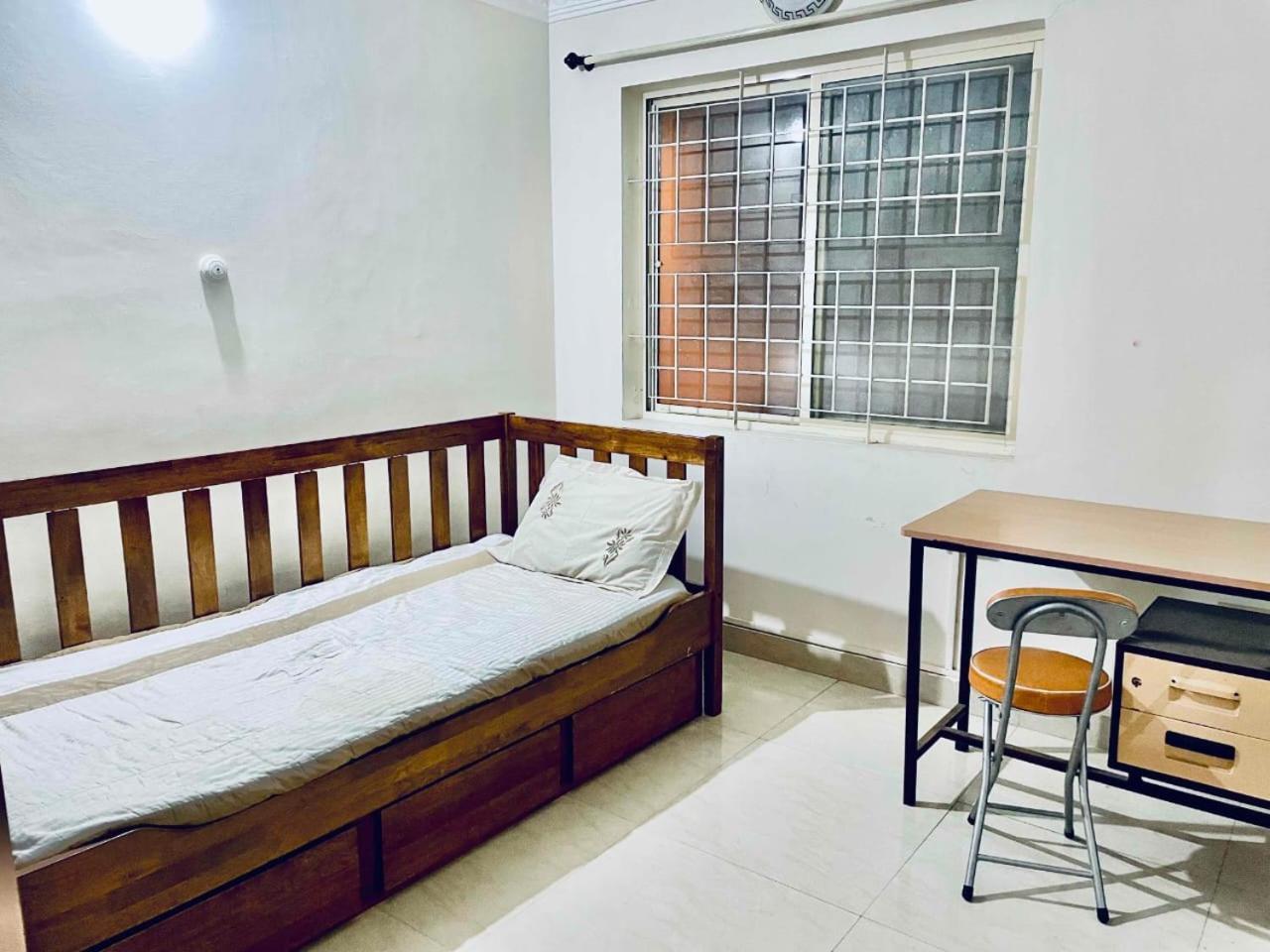 Shanthi Home Stay Puttaparthi Kültér fotó