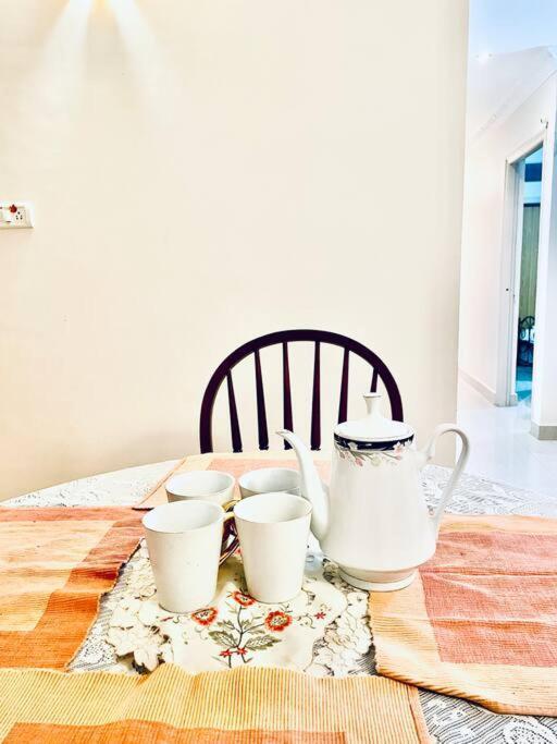 Shanthi Home Stay Puttaparthi Kültér fotó